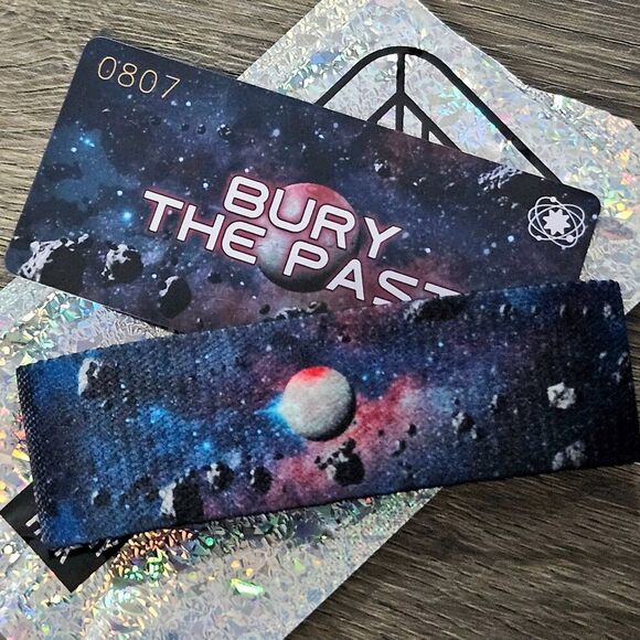 ZOX "BURY THE PAST" #807/1000 RARE MED DIAMOND STITCH Planetary Set WRISTBAND - Picture 7 of 11